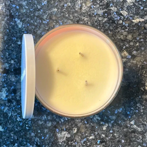 Soy wax blend candle, strawberry daiquiri scented - Picture 4 of 5